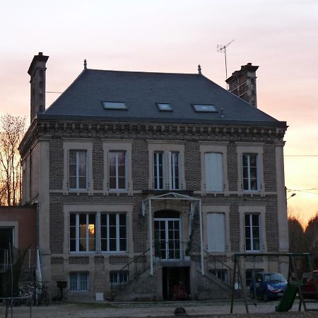 L'Etape Famille Appartement Estissac Buitenkant foto